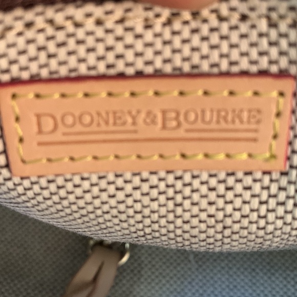 DOONEY & BOURKE SMALL DOMED POCKET SATCHEL - Picture 12 of 16